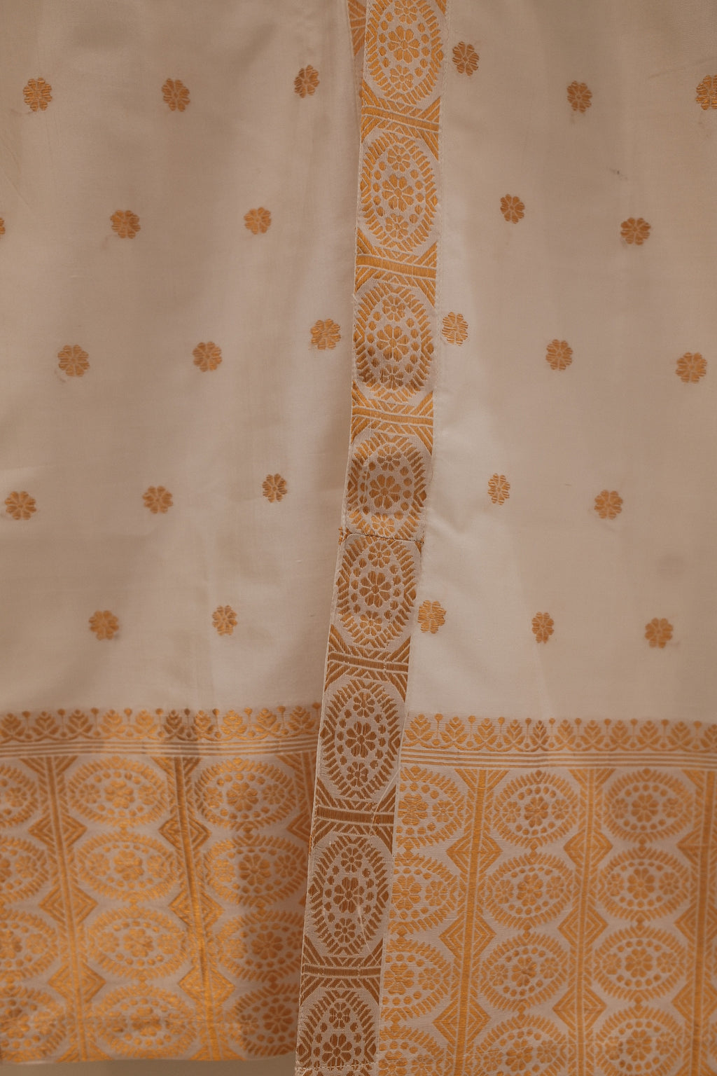 Kirana Jacket in Alabaster · Gold Gunaa on Paat Silk