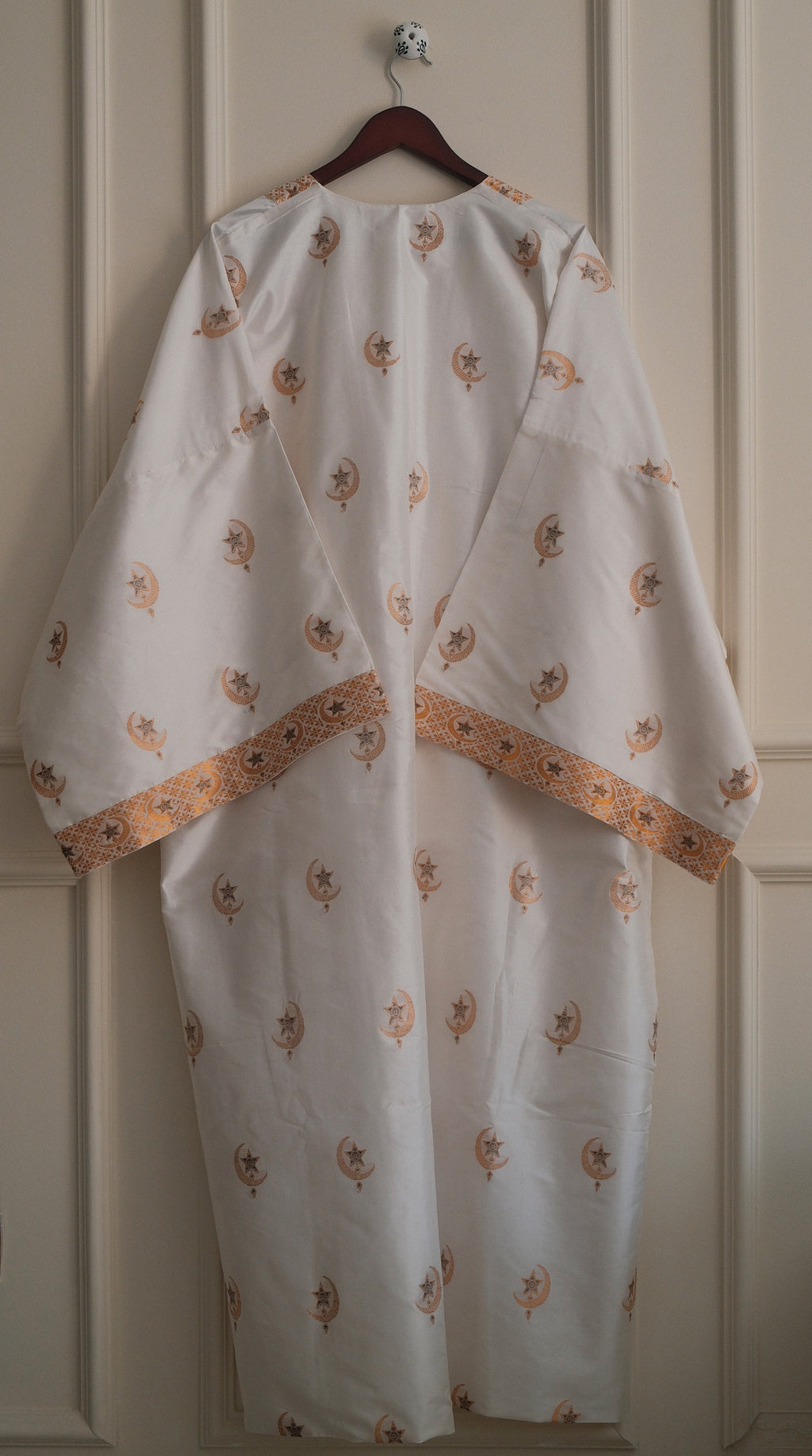 ‘The Kaguya’ in Suhail · Silver and Powder Blue Gunaa on Paat Silk